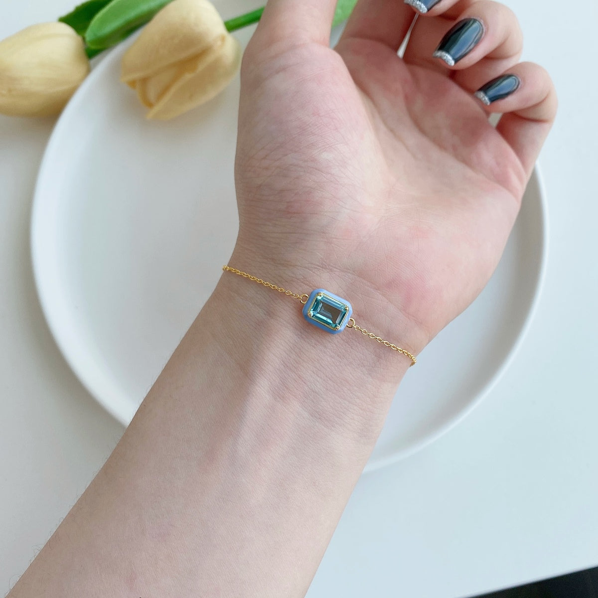 [ECHO ]2.0 Carat Sparkling Colorful Emerald Cut Daily Bracelet