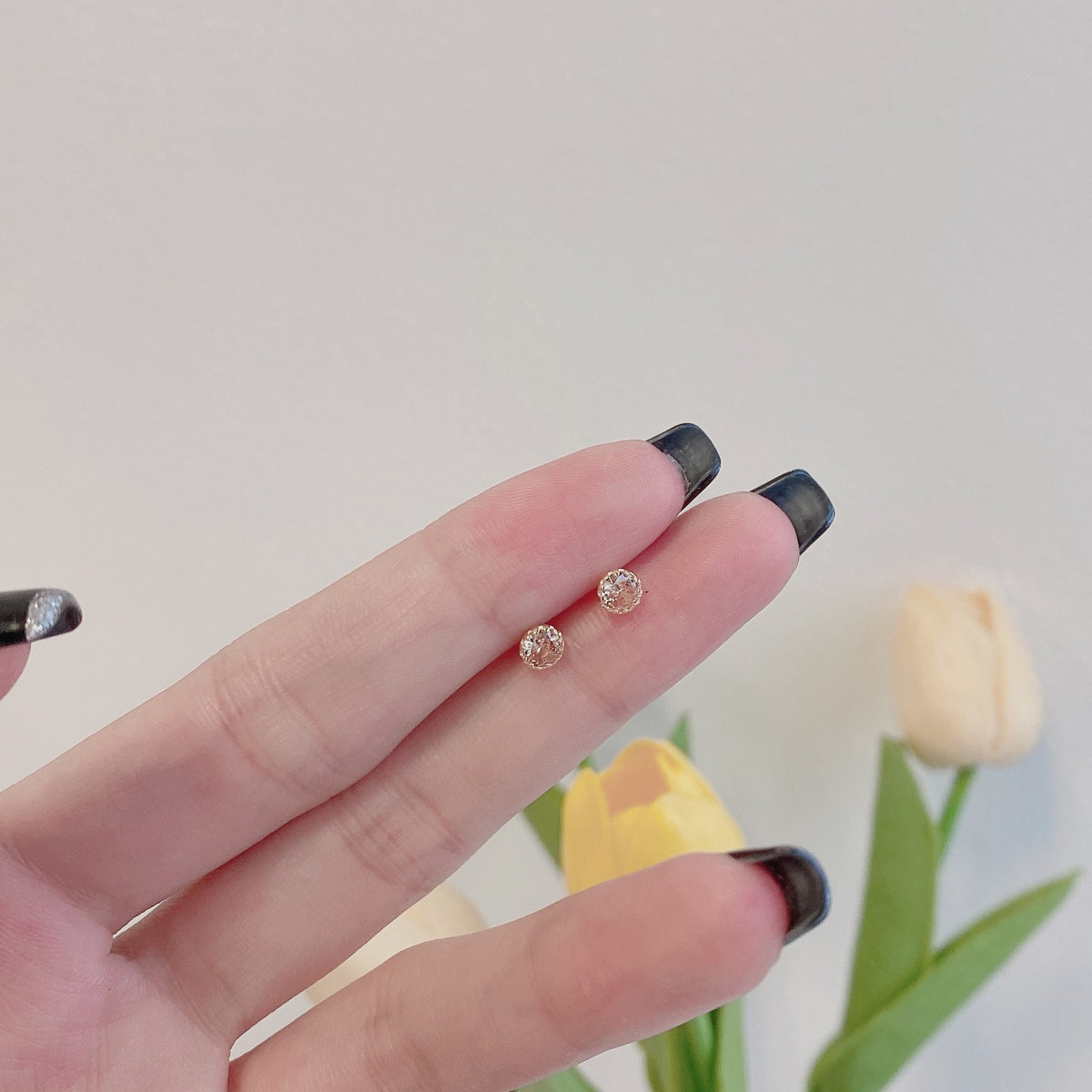 [ECHO ]Sparkling Colorful Round Shape Earrings