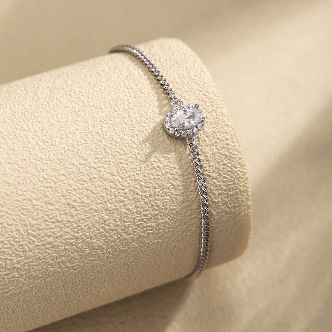 [ECHO ]Exquisite Oval Shape Bracelet
