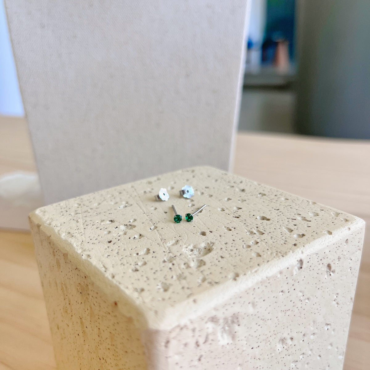 [ECHO ]Delicate Solitaire Earrings