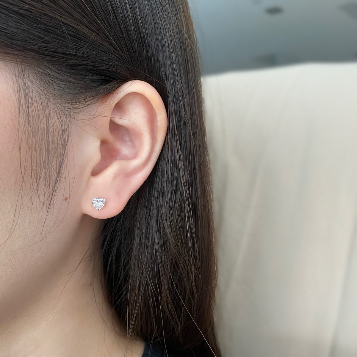[ECHO ]Sparkling Heart Shaped Simple Earrings