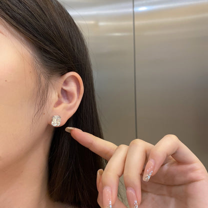 [ECHO ]Dazzling Square Shape Earrings