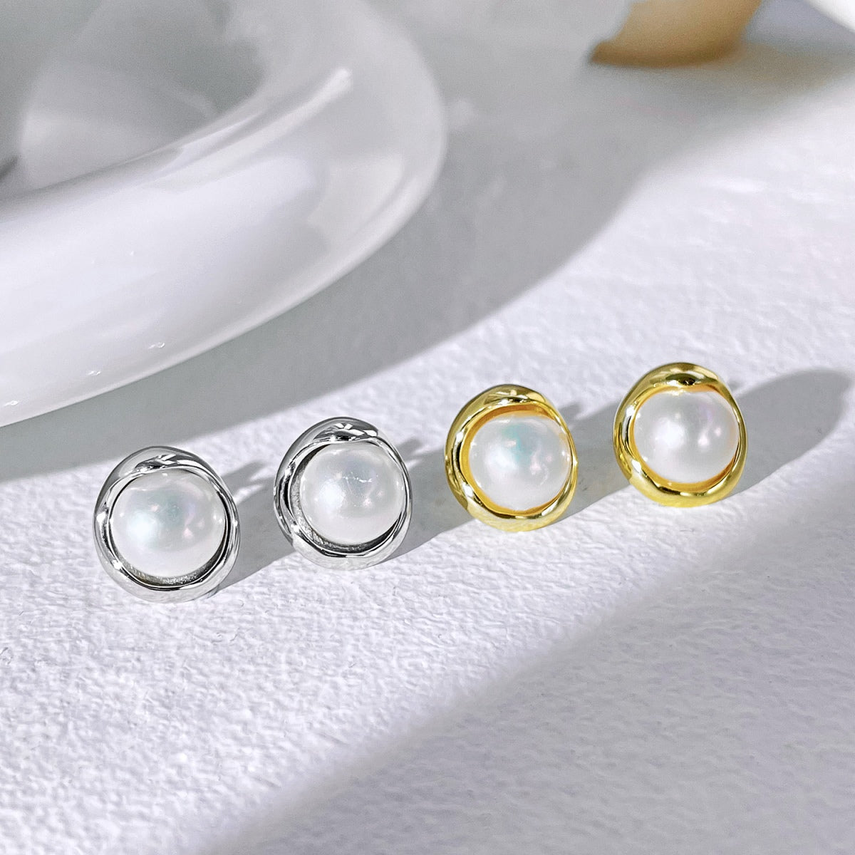 [ECHO ]Dainty Bread Pearl Earrings