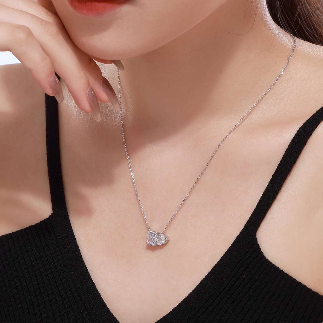 [ECHO ]Dazzling Square & Heart Shape Necklace