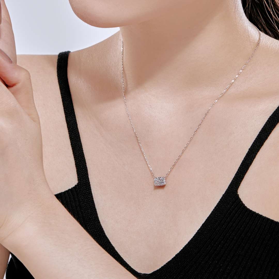 [ECHO ]Luxurious Square Shape Colorful Necalack