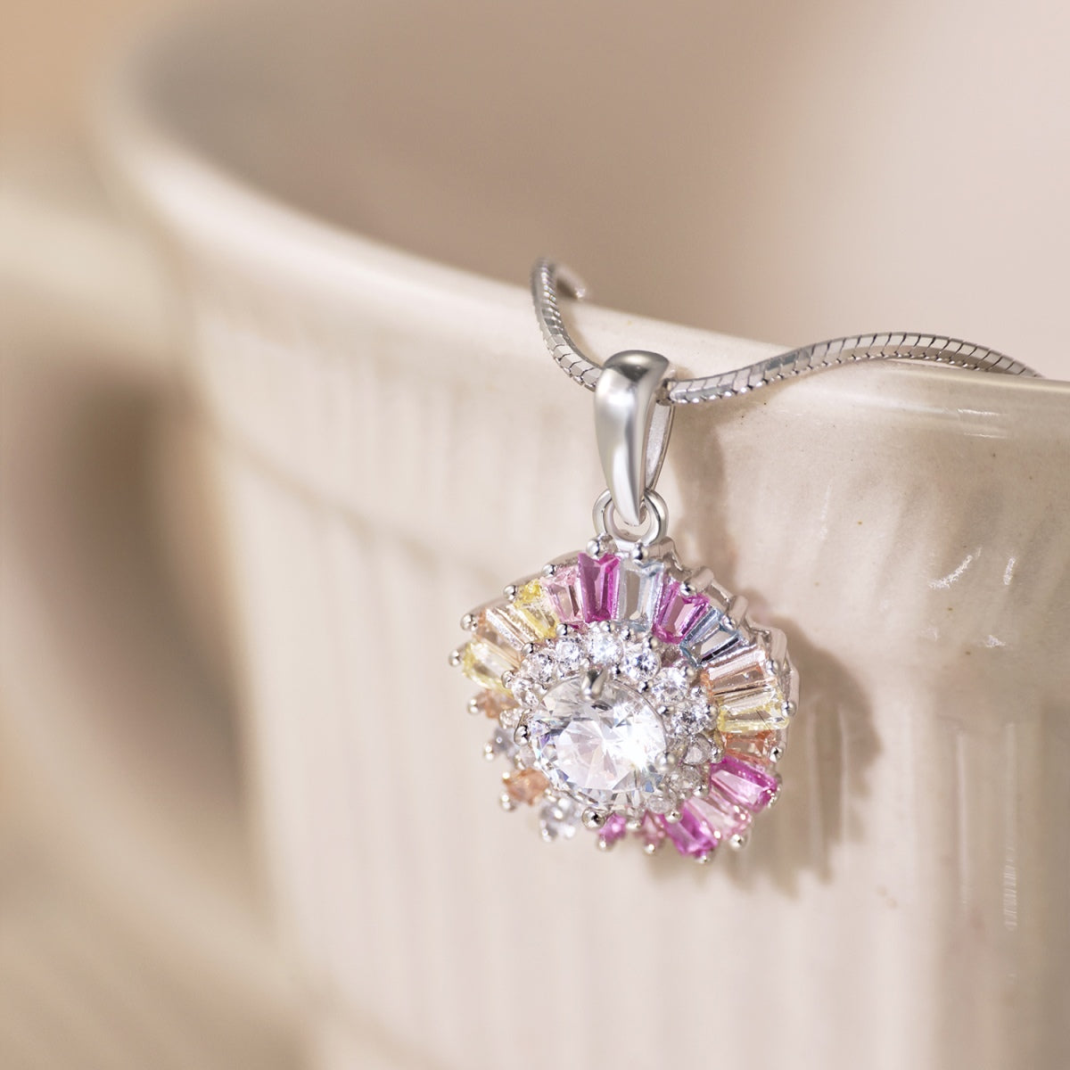 [ECHO ]Charming Flower Colorful Necklace