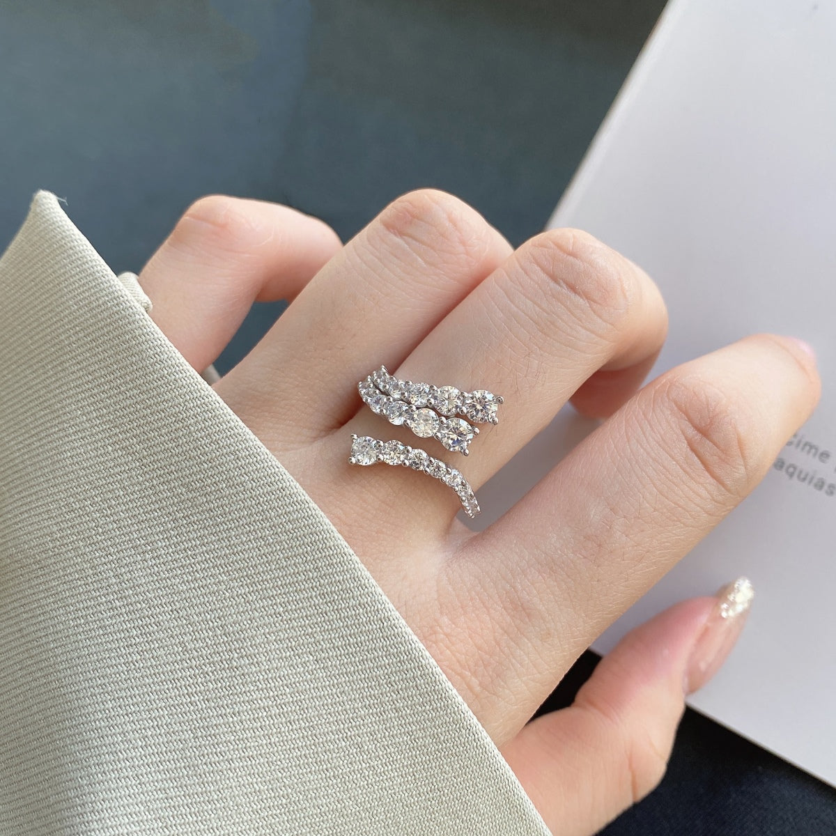 [ECHO ]Unique Vivid Snake Shape Daily Ring