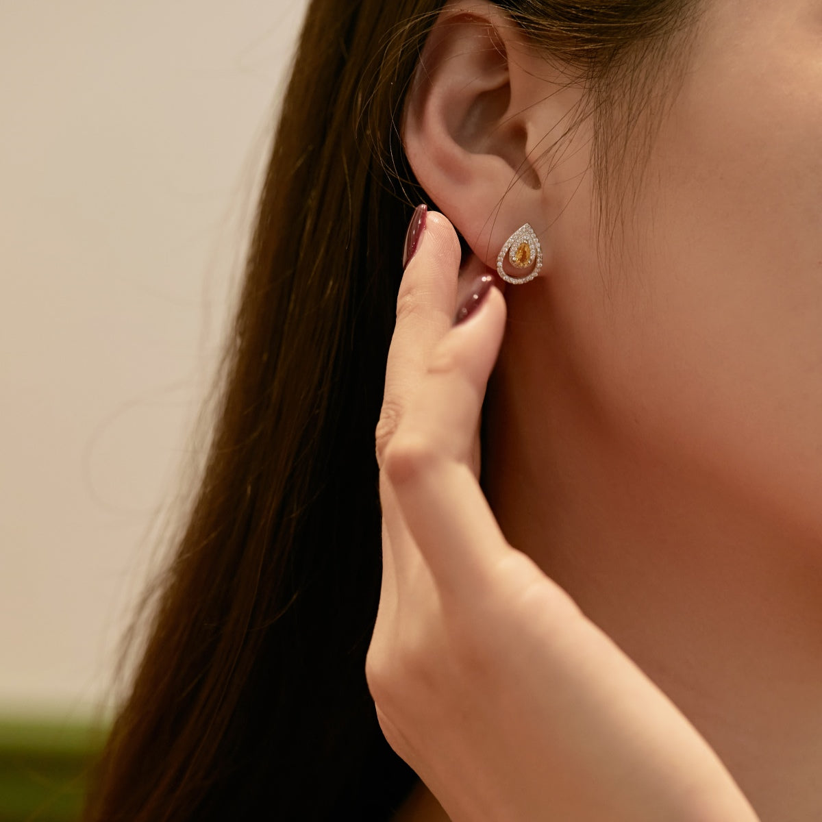 [ECHO ]Sparkling Delicate Water Drop Shape Daily Earrings