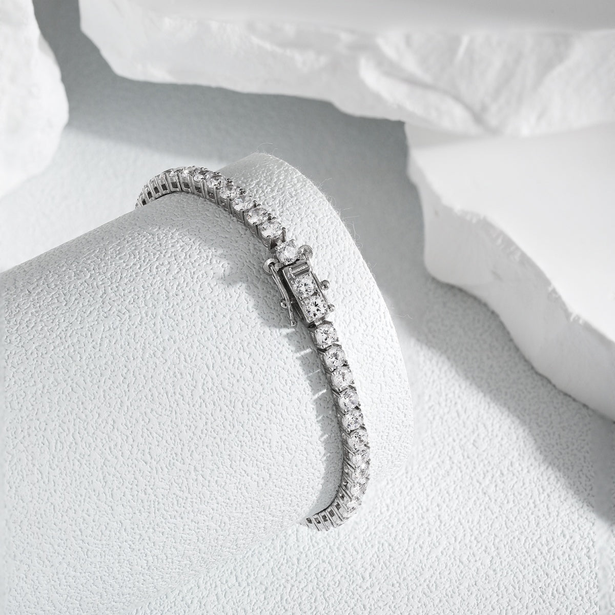 [ECHO ]Radiant Colorful Round Cut Party Bracelet