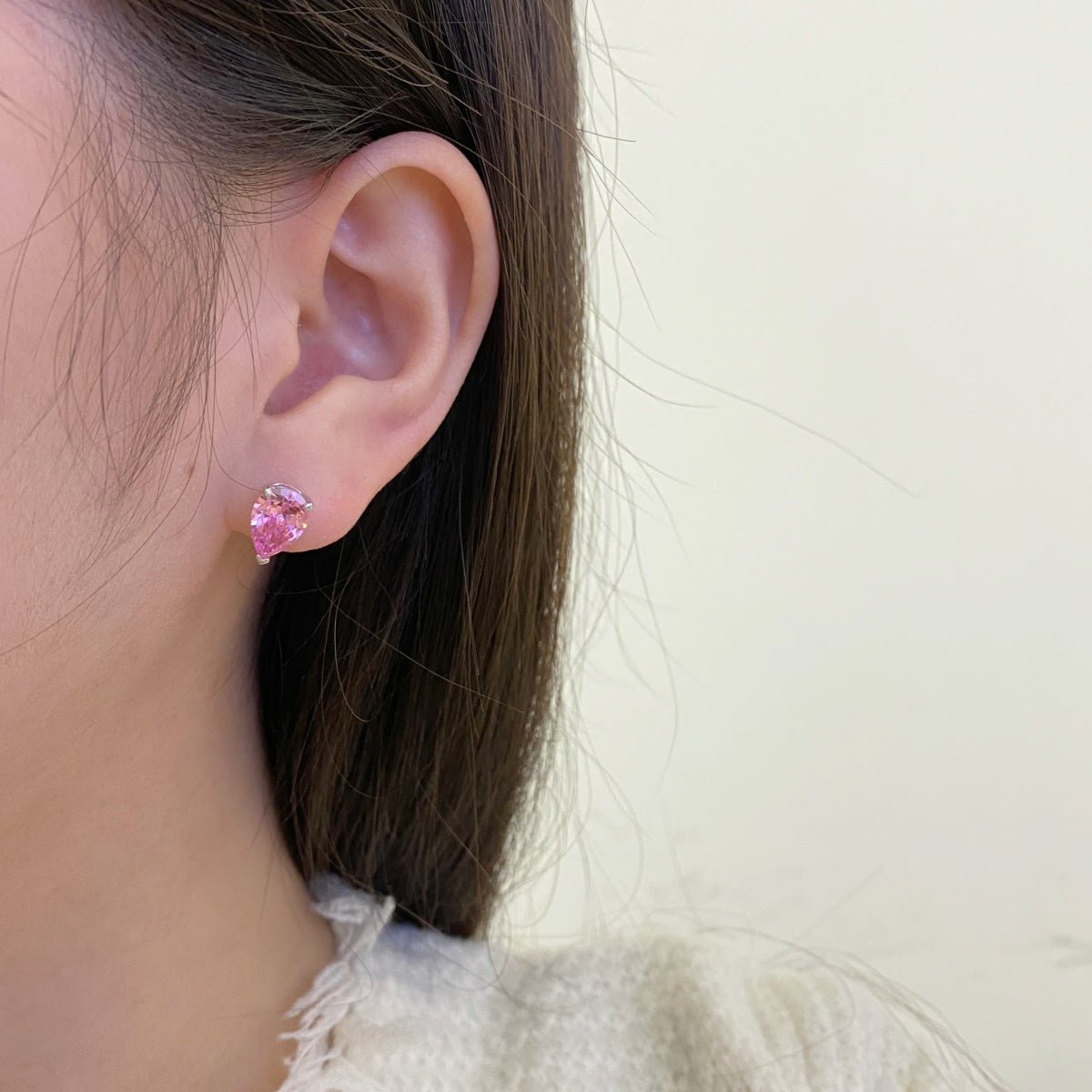 [ECHO ]Ornate Water Drop Shape Earrings