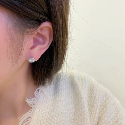 [ECHO ]Classic Princess Round Shape Earrings