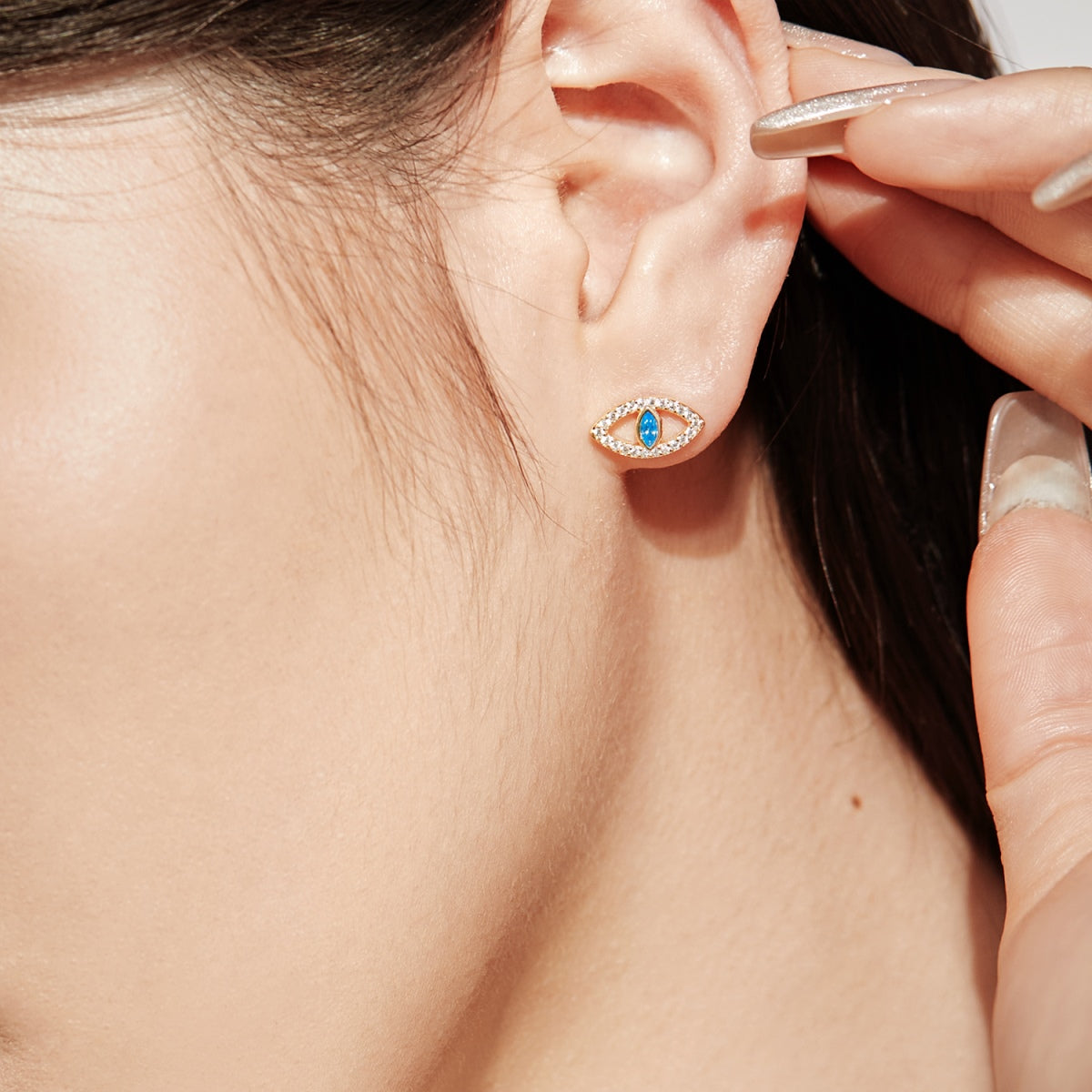 [ECHO ]Blue Devil Eyes Hollow Stud Earrings