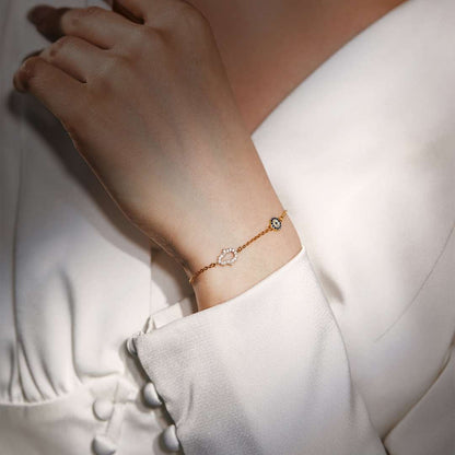 [ECHO ]Gost Shape & Round Shape Necklace