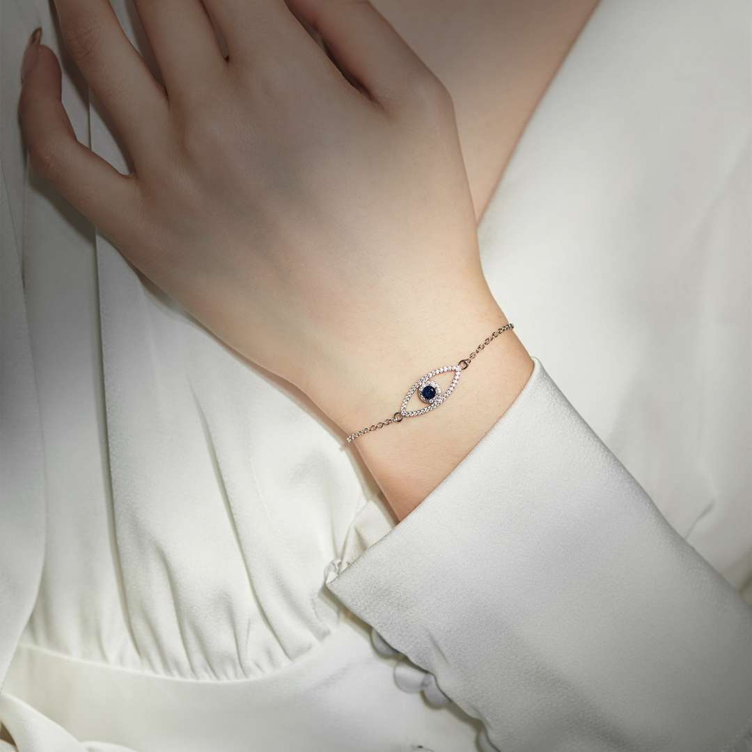 [ECHO ]Devil's Eye Hollow Design Bracelet