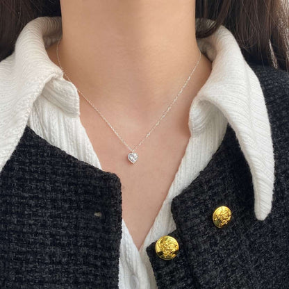 [ECHO ]Ornate Heart Shape Necklace