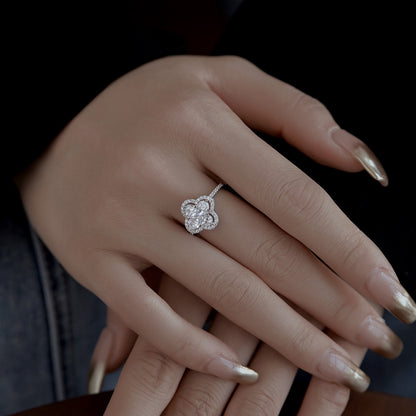 [ECHO ]Luxurious Eternity Flower Shape Banquet Ring