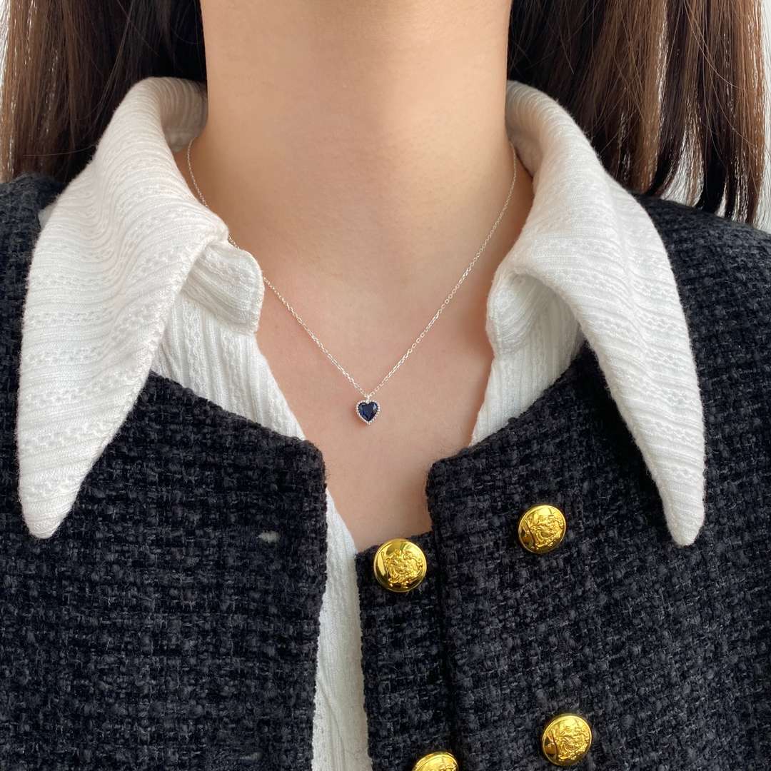 [ECHO ]Ornate Heart Shape Necklace