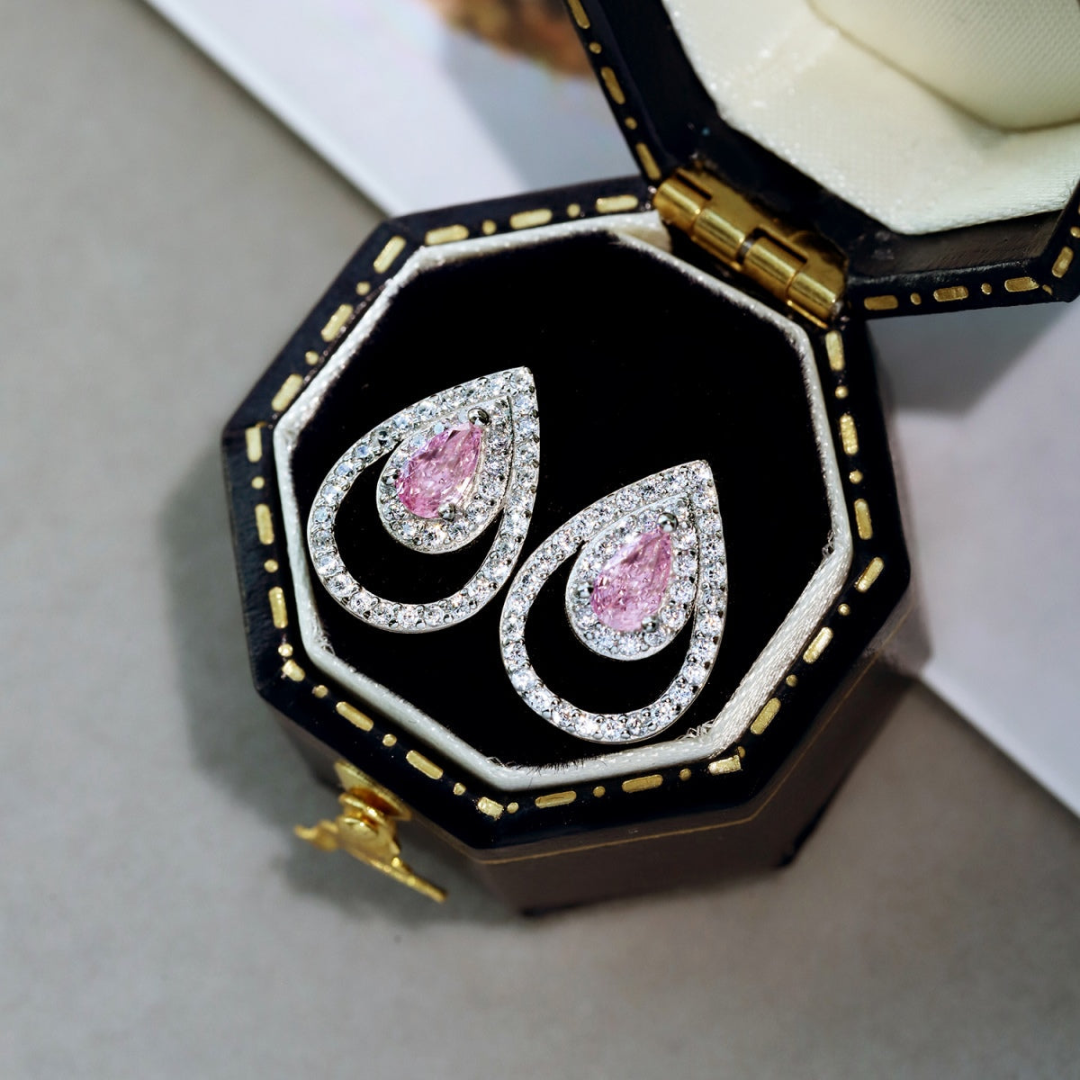[ECHO ]Sparkling Delicate Water Drop Shape Daily Earrings