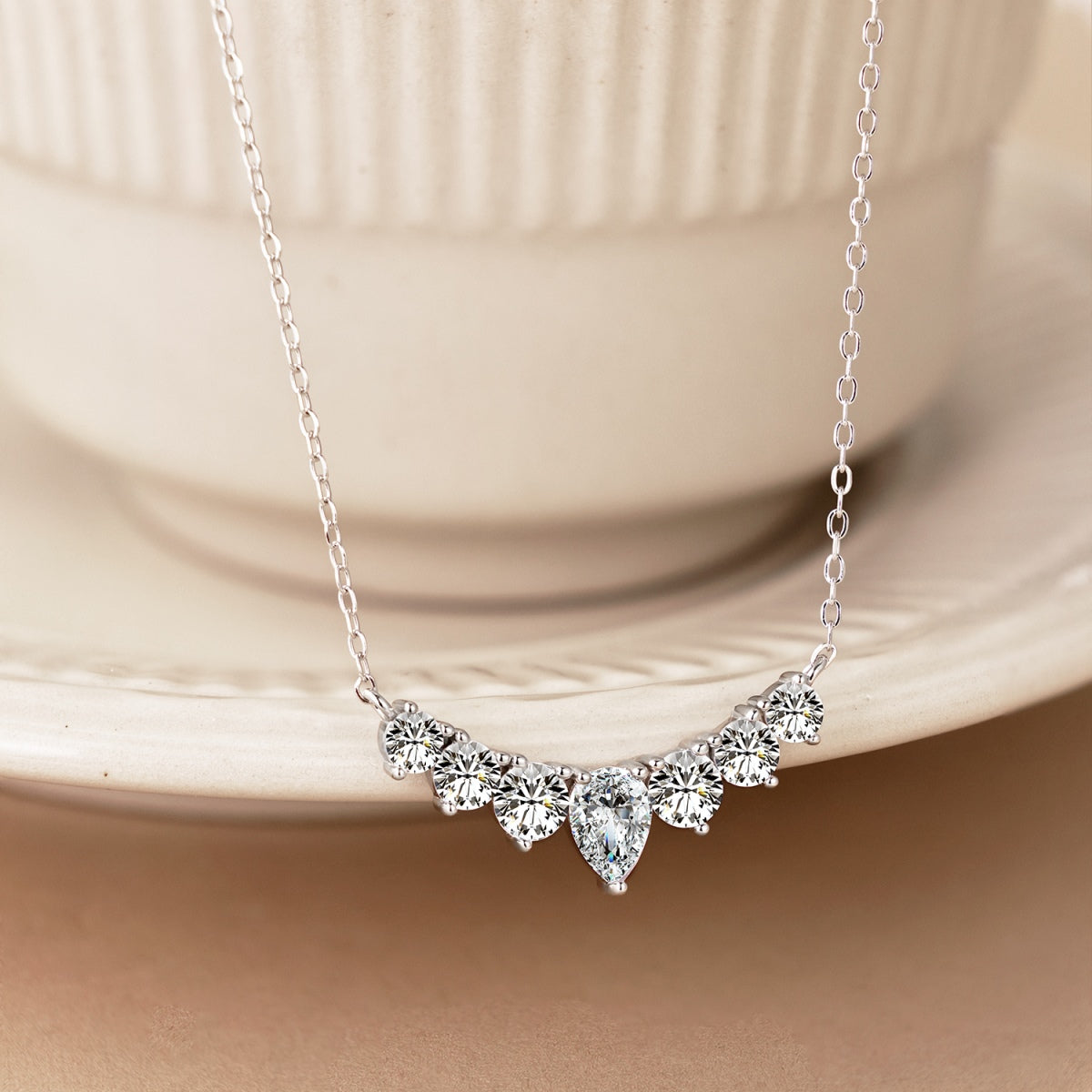 [ECHO ]Dainty Colorful Heart Necklace