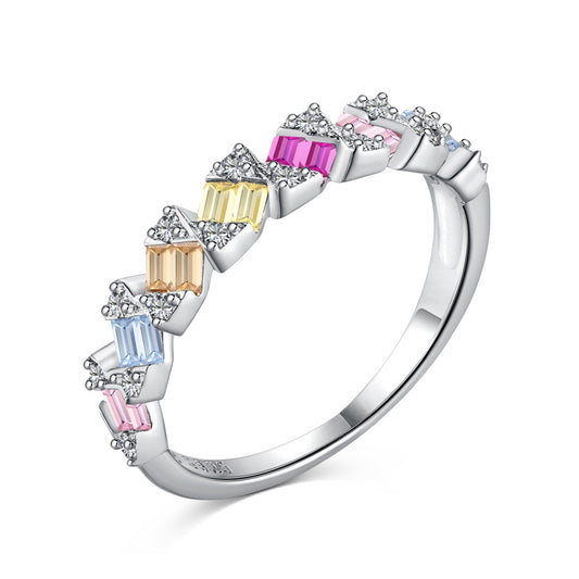 [ECHO ]Delicate Vibrant Emerald Cut Daily Ring