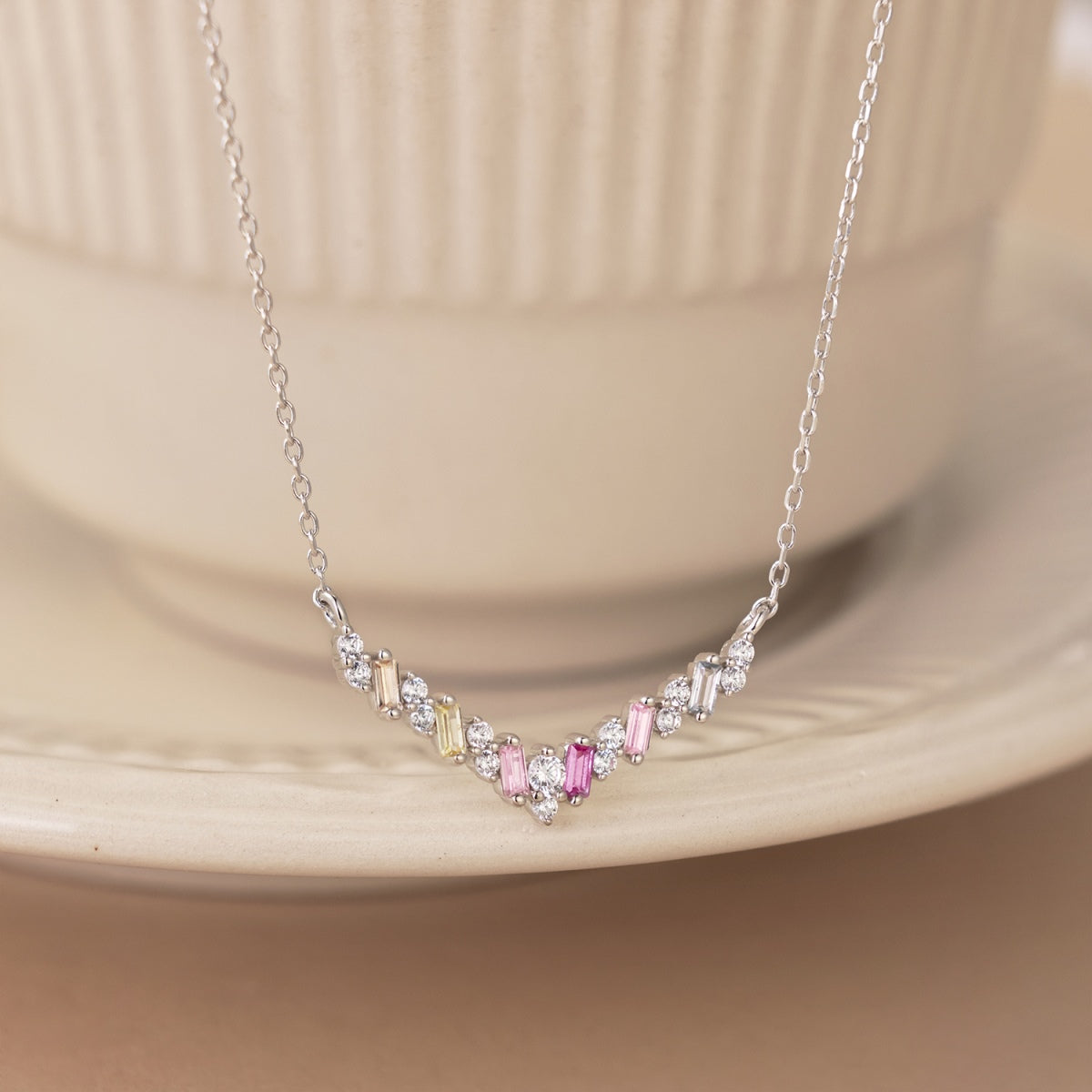 [ECHO ]Dazzling Rainbow Necklace