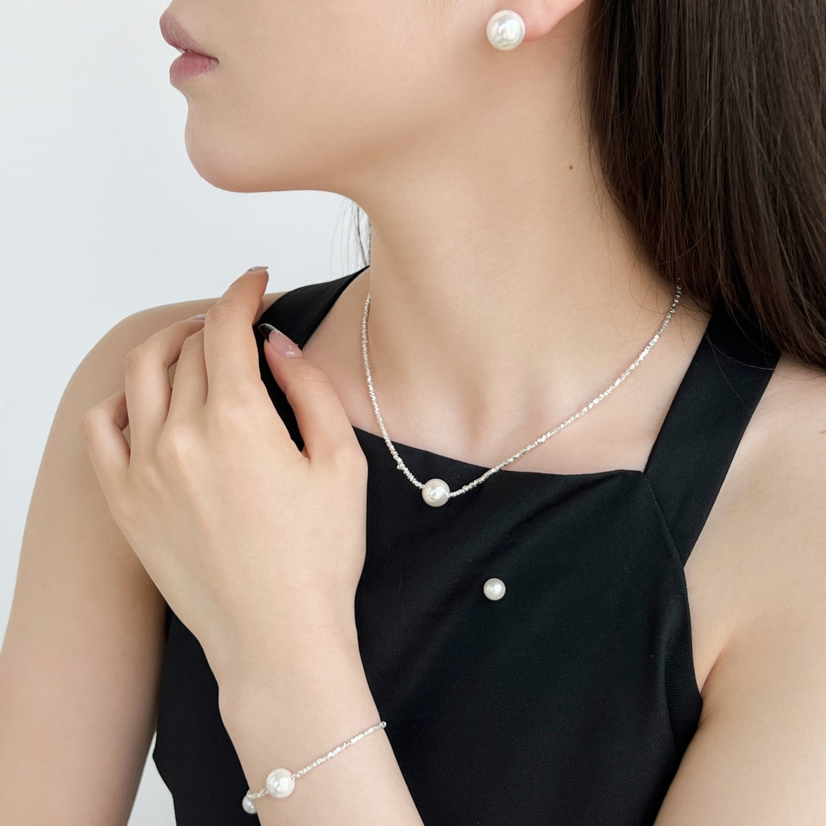 [ECHO ]Delicate Pearl Earrings