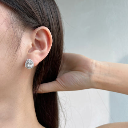 [ECHO ]Delicate Gorgeous Pear Cut Daily Earrings
