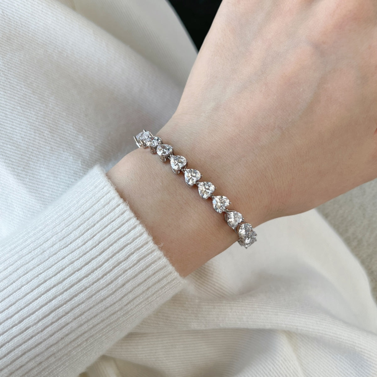 [ECHO ]0.75 Carat Elegant Romantic Heart Shape Lover Bracelet
