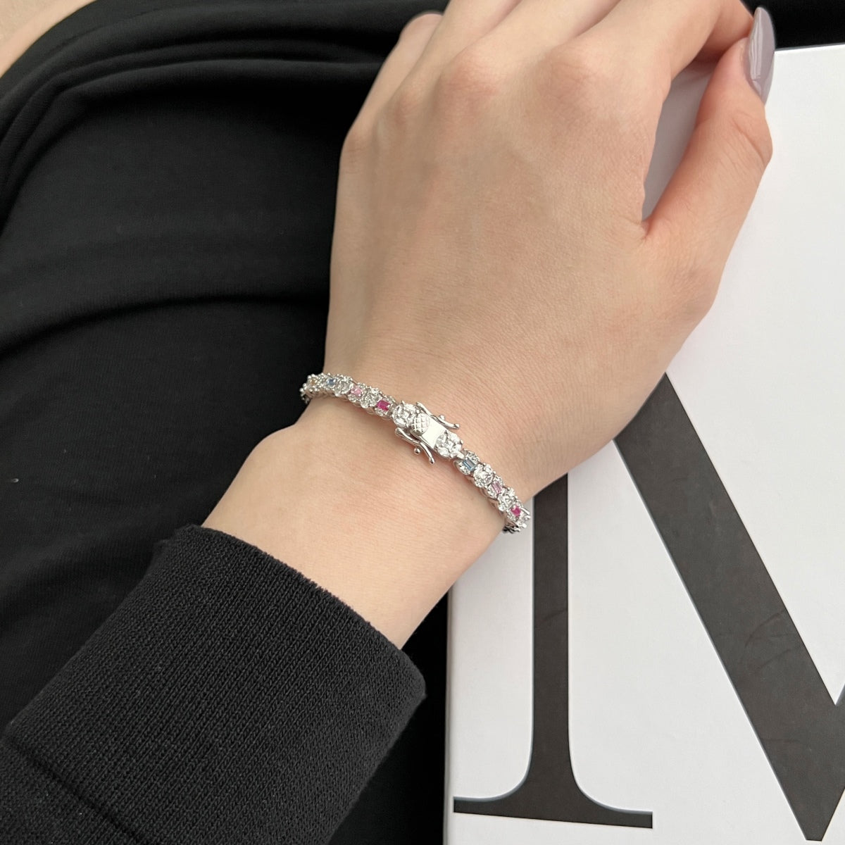 [ECHO ]Dazzling Radiant Multi Cut Daily Bracelet