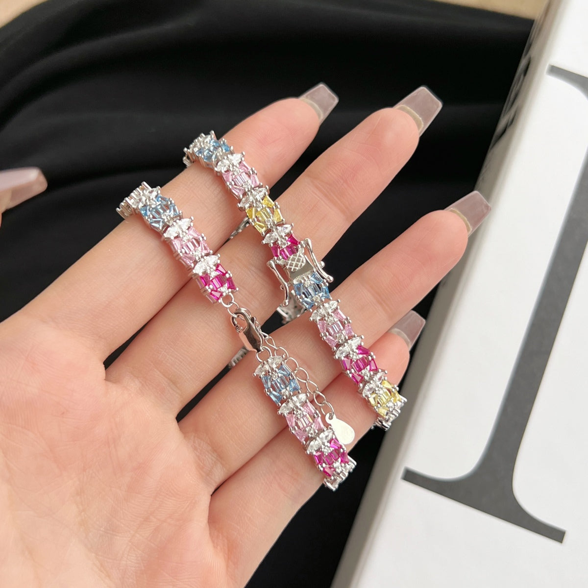 [ECHO ]Delicate Colorful Multi Cut Party Bracelet