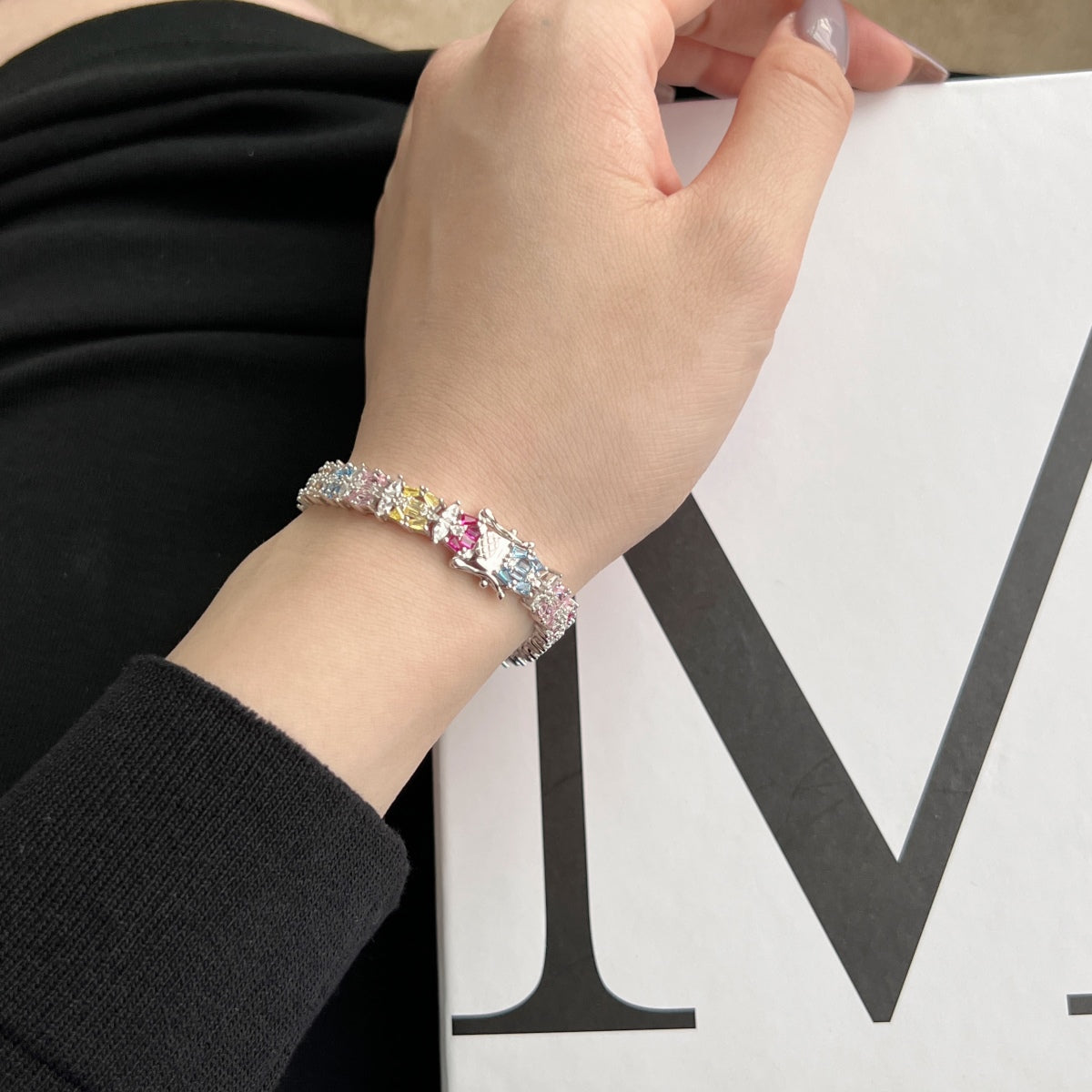[ECHO ]Delicate Colorful Multi Cut Party Bracelet