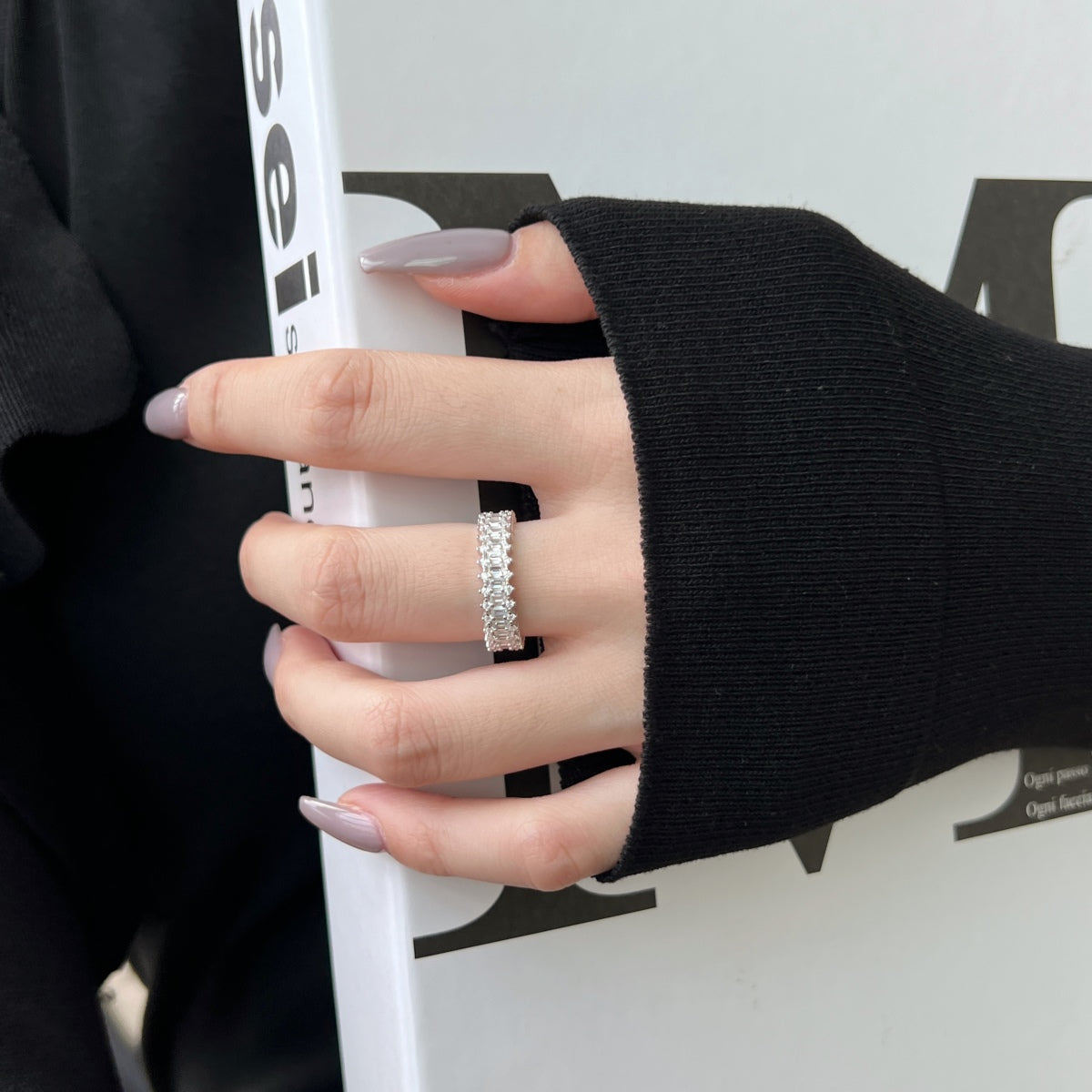 [ECHO ]Splashy Ornate Emerald Cut Cocktail Ring
