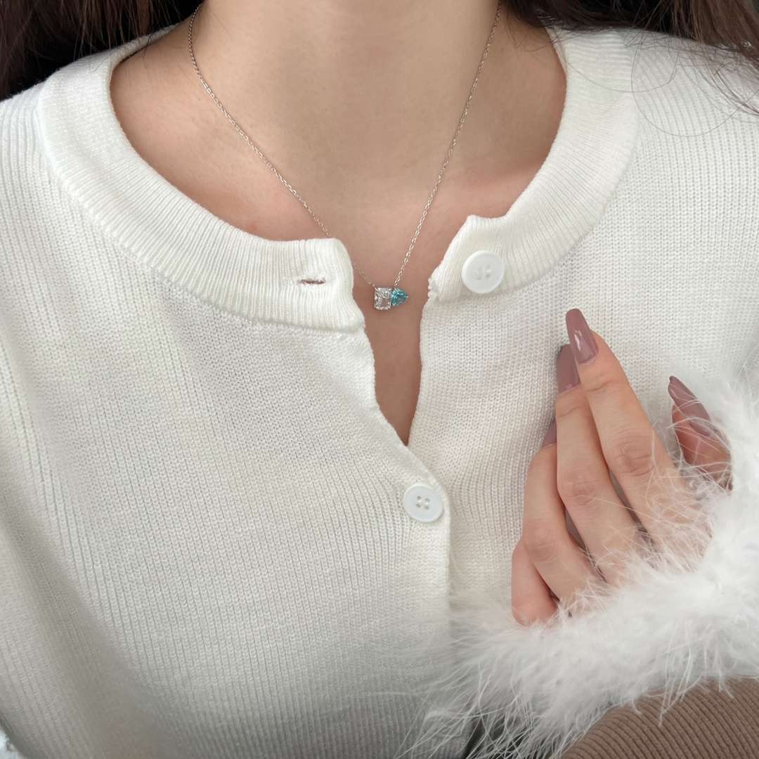 [ECHO ]Dazzling Square & Heart Shape Necklace