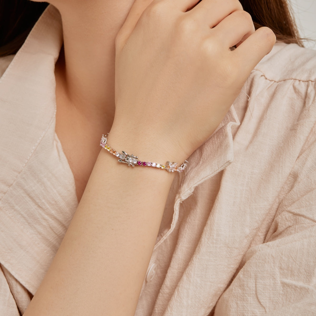 [ECHO ]Ornate Colorful Butterfly Shape Round Cut Daily Bracelet