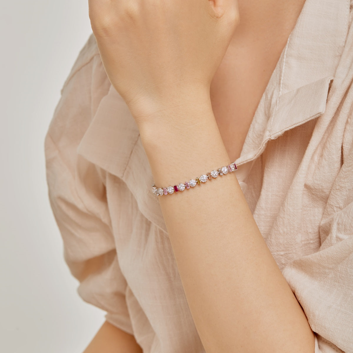 [ECHO ]Radiant Colorful Round Shape Daily Bracelet