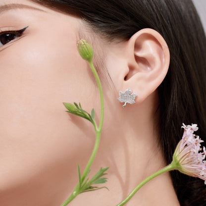 [ECHO ]Exquisite Maple Leaf Design Earrings