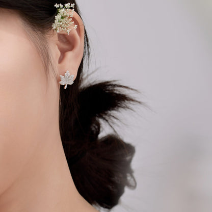 [ECHO ]Exquisite Maple Leaf Design Earrings