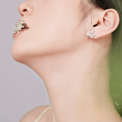 [ECHO ]Exquisite Maple Leaf Design Earrings