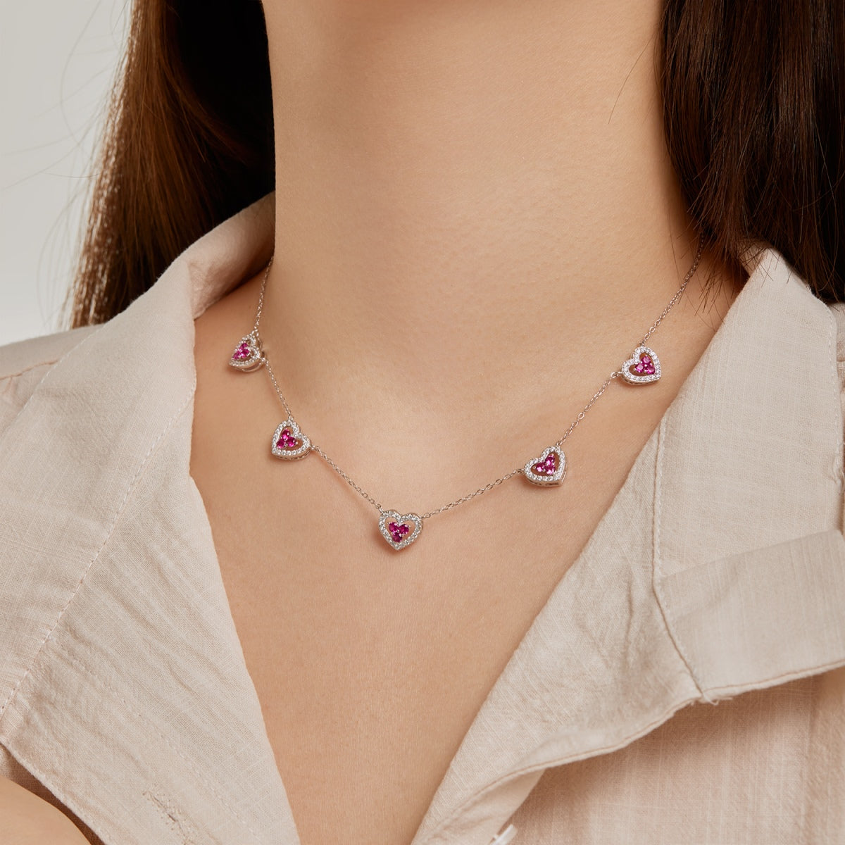[ECHO ]Sparkling Five Heart Necklace