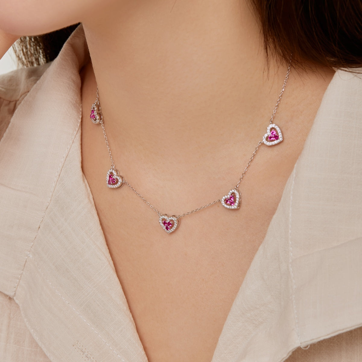 [ECHO ]Sparkling Five Heart Necklace
