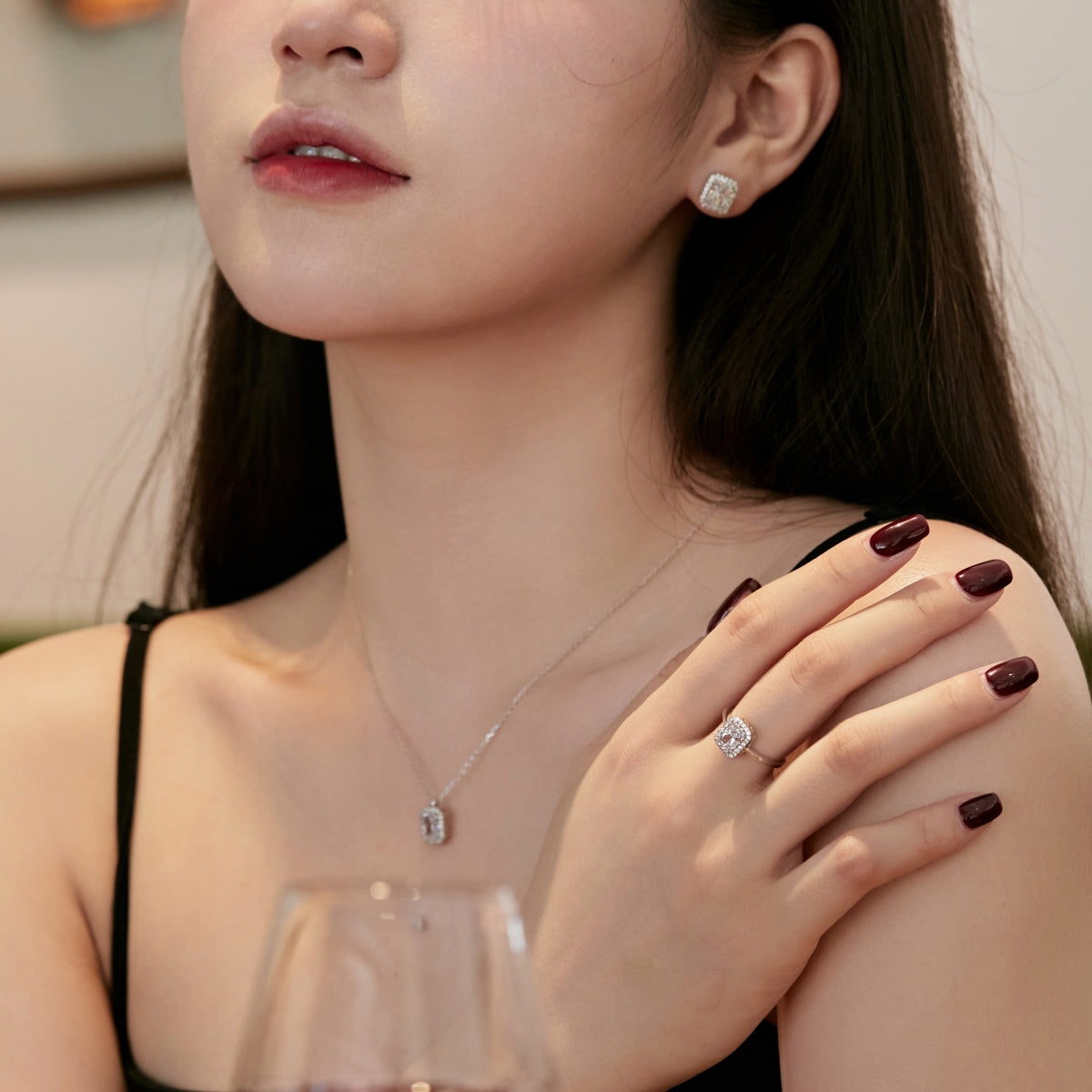 [ECHO ]1.0 Carat Luxurious Dainty Emerald Cut Daily Earrings