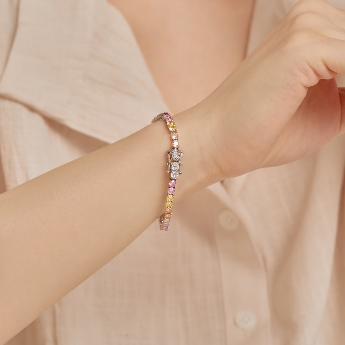 [ECHO ]Radiant Colorful Round Cut Tennis Bracelet