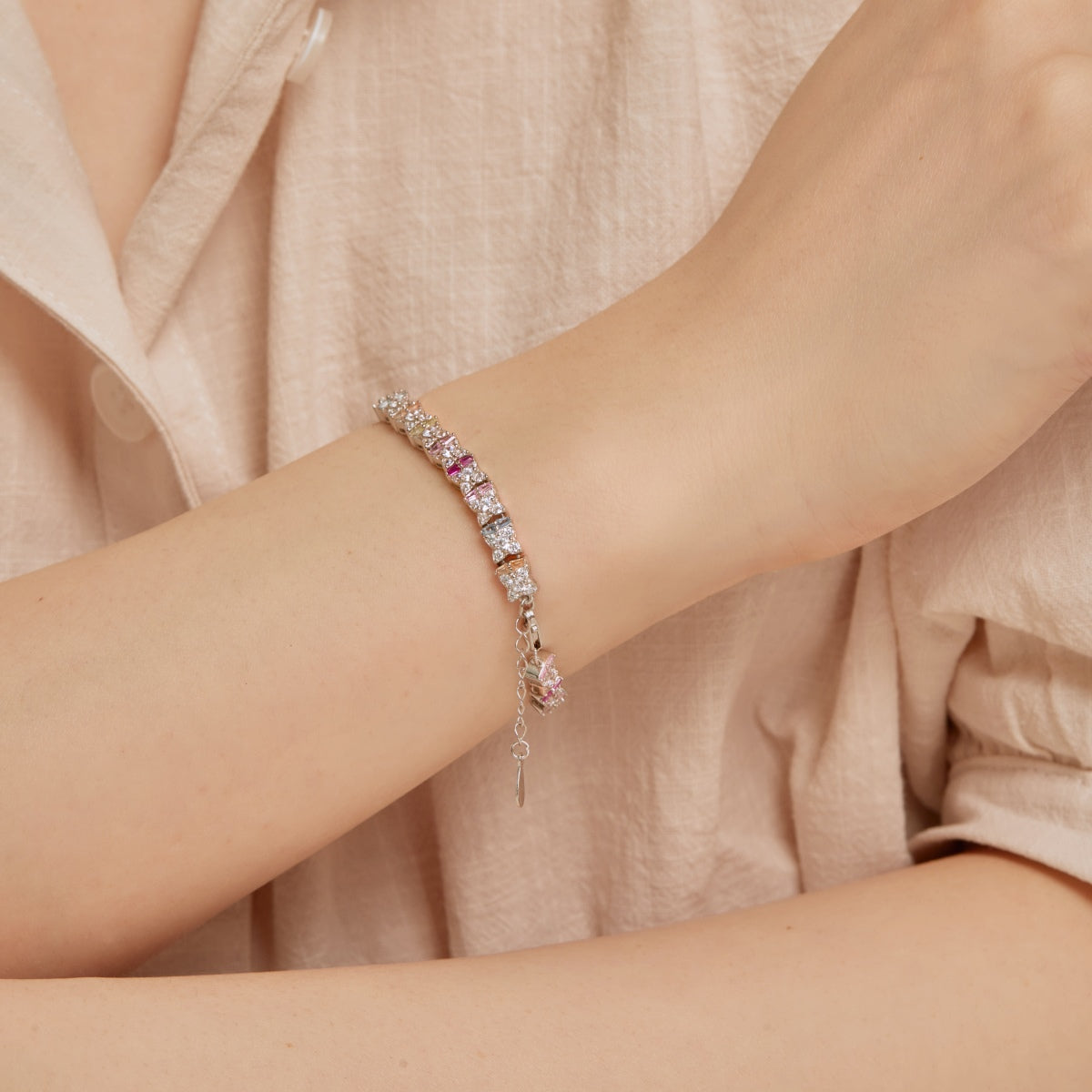 [ECHO ]Unique Colorful Flower Shape Daily Bracelet
