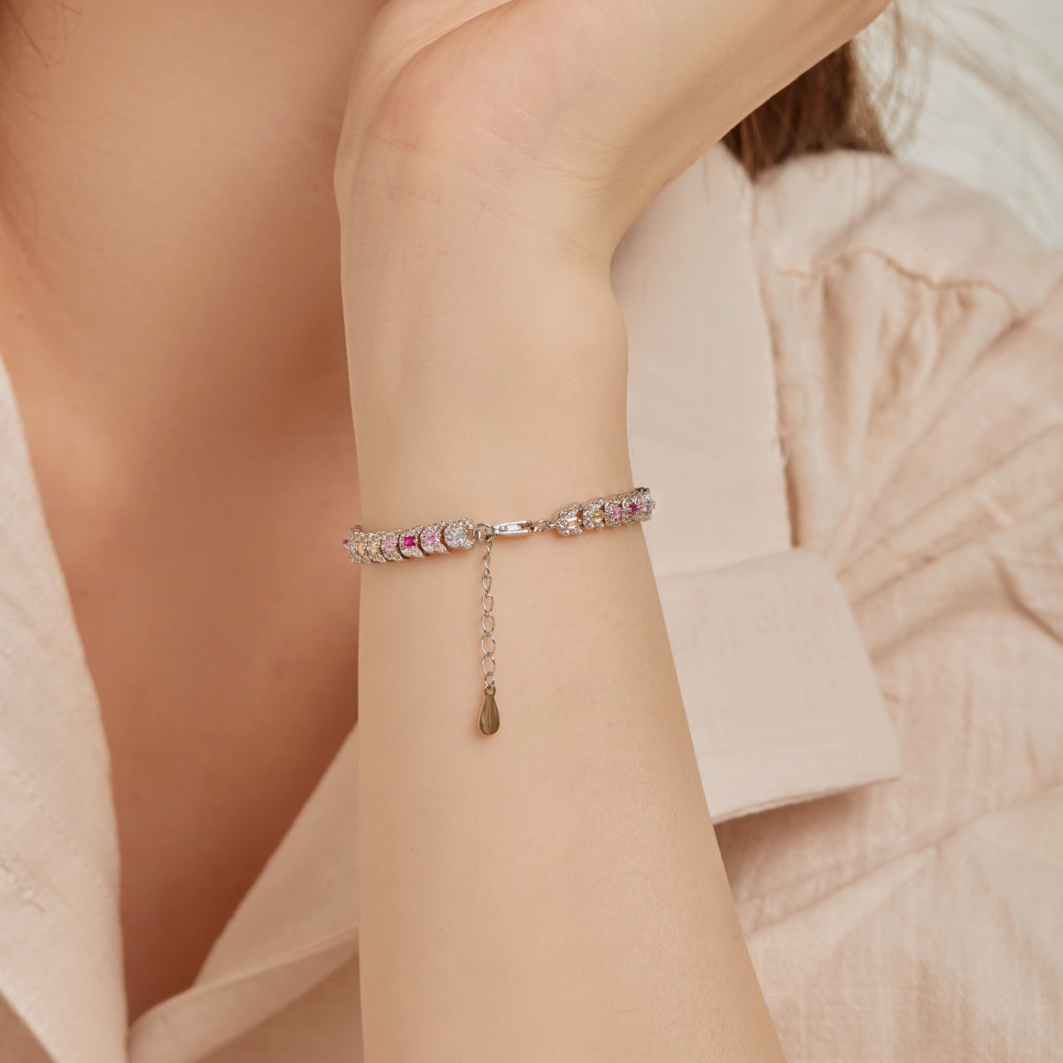 [ECHO ]Delicate Colorful Multi Cut Daily Bracelet