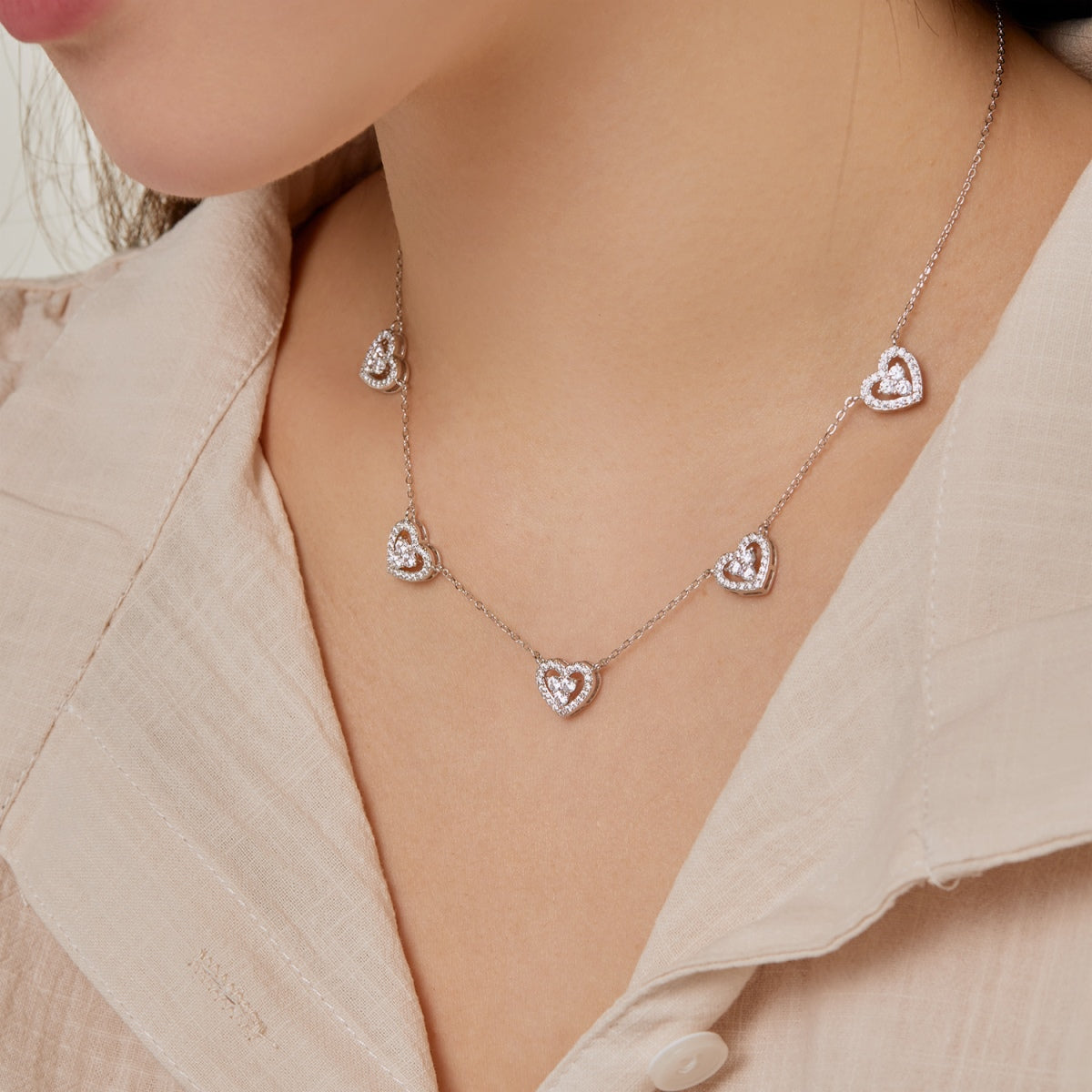 [ECHO ]Sparkling Five Heart Necklace