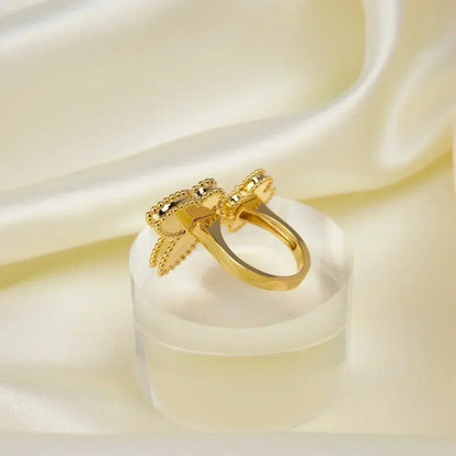[ECHO ]LUCKY BETWEEN THE FINGER RING