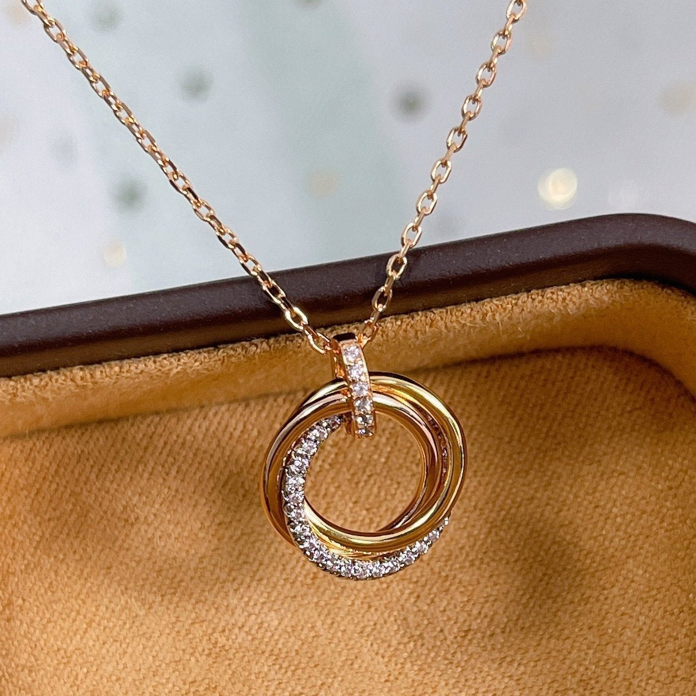 [ECHO ]TRINITY NECKLACE SILVER GOLD PINK GOLD DIAMONDS