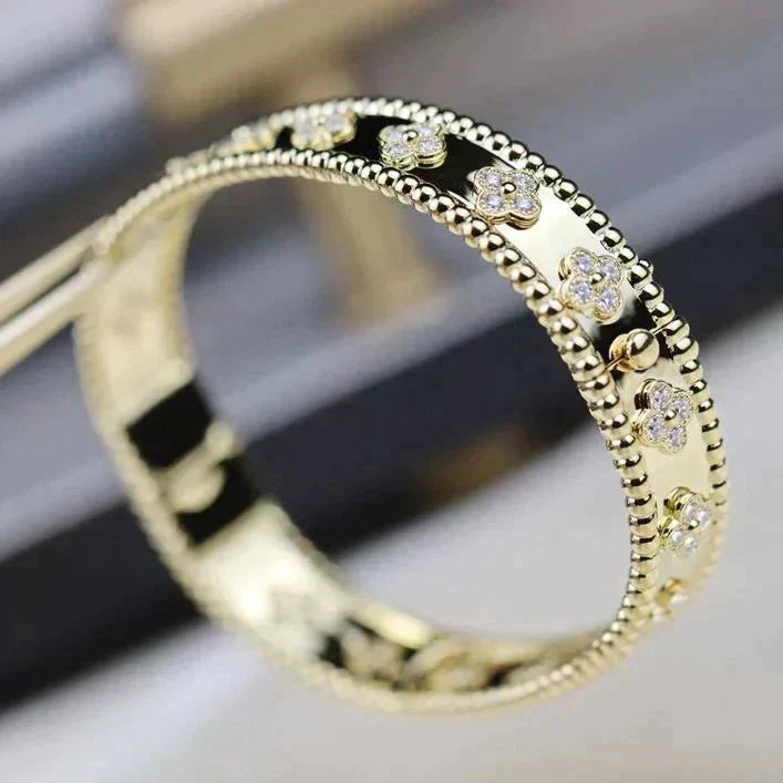 [ECHO ]CLOVER BRACELET 8MM DIAMONDS
