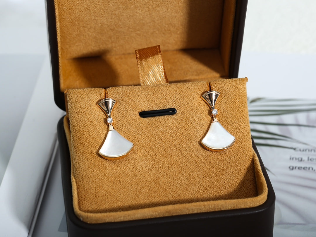 [ECHO ]DREAM MOP PINK GOLD EARRINGS