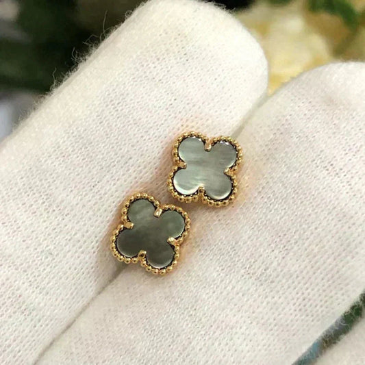 [ECHO ]CLOVER MINI 9.5MM GRAY MOP EARRINGS